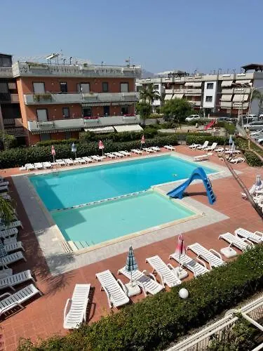 Onda Blu Holiday Mascali